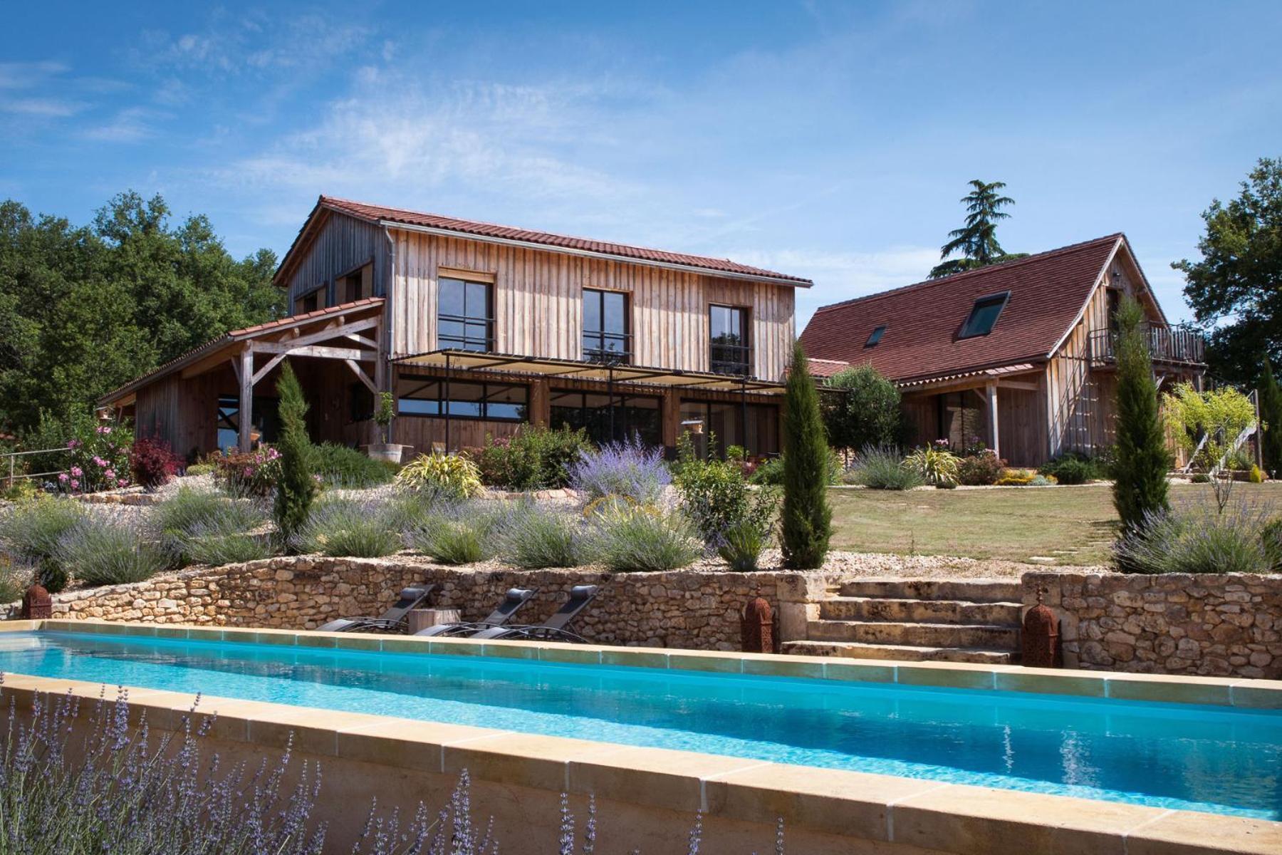 Le Lion D'or En Perigord Bed and breakfast